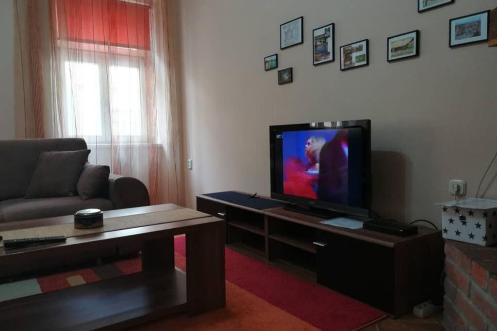 Karlovacka Zvijezda Apartment Luaran gambar