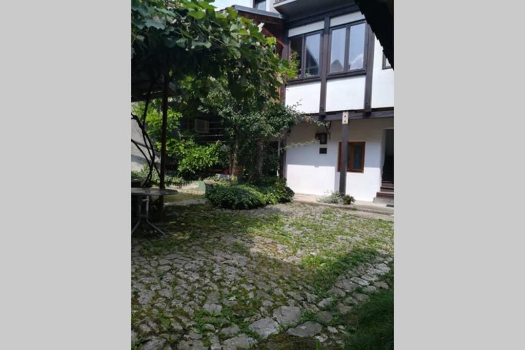 Karlovacka Zvijezda Apartment Luaran gambar