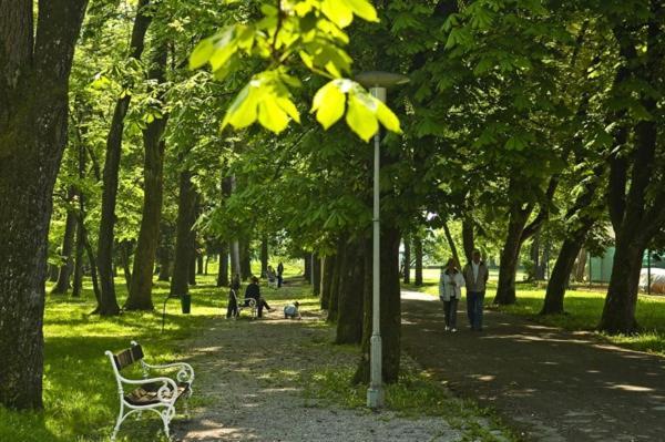 Karlovacka Zvijezda Apartment Luaran gambar